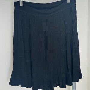 Theory Black Pleated Knit Mini Skirt (Size L)